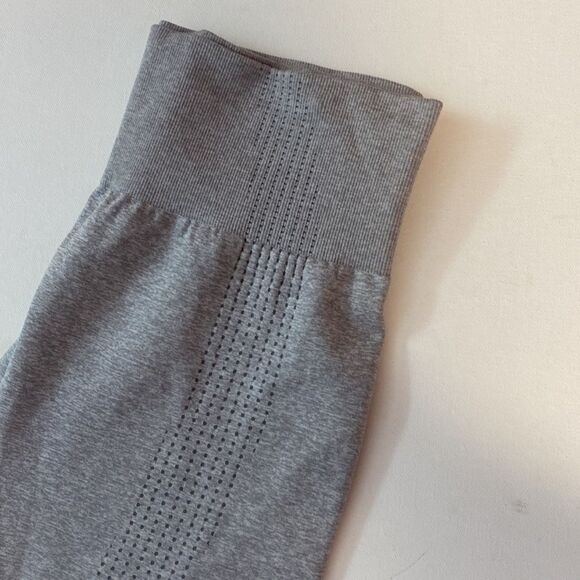 YK Grey Seamless Leggings - Picture 2 of 4